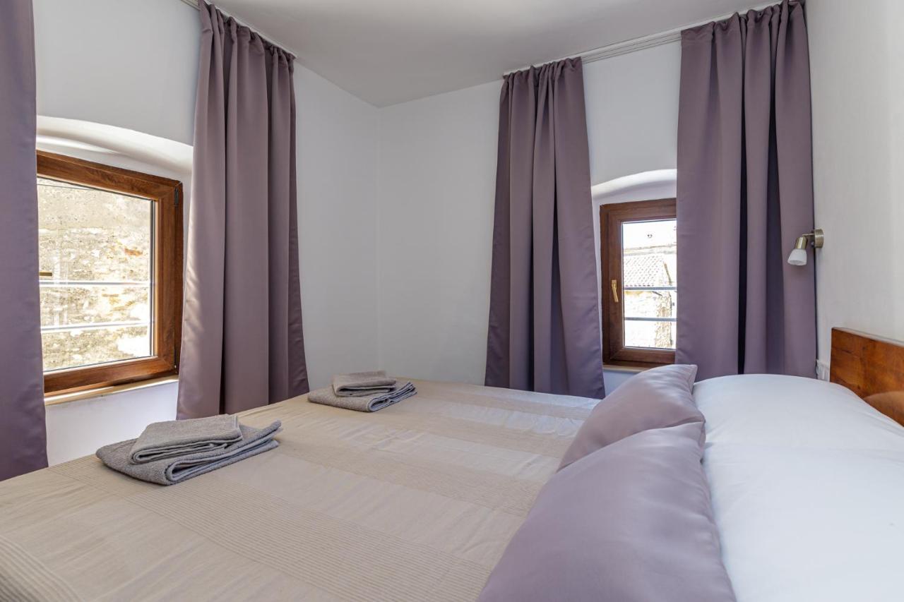 House Aves 2 Apartment กาชเตลีร์ ภายนอก รูปภาพ